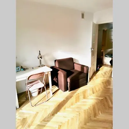 Sunshine Parkside Hideaway - 3 Bedroom - By Upstairs Krakow Exterior photo