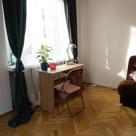 Sunshine Parkside Hideaway - 3 Bedroom - By Upstairs Krakow Exterior photo